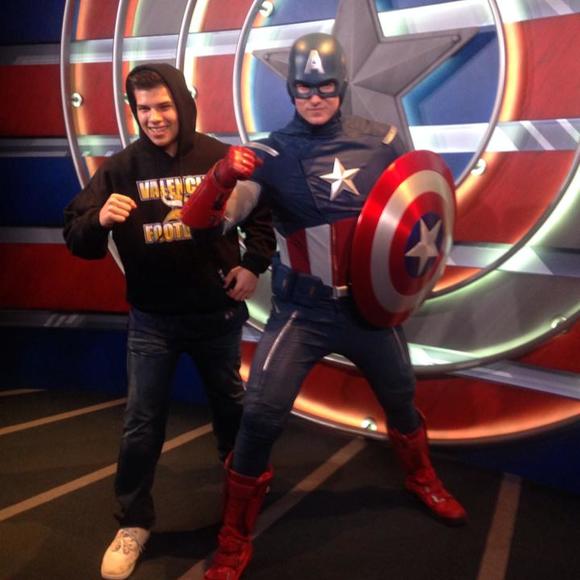 Meet your Posher, Chris - Picture 1 of 1